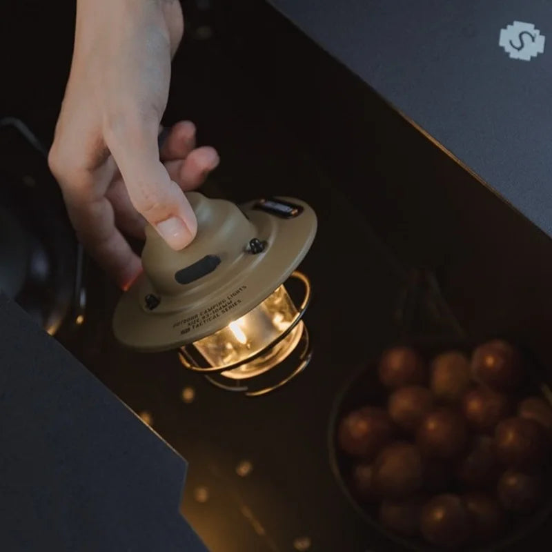 Retro Tannenzapfen-Campinglampe – Outdoor- & Zeltlicht – USB-C (Type-C) aufladbar