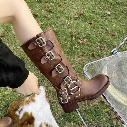 Stiefeletten mit runder Spitze und Blockabsatz