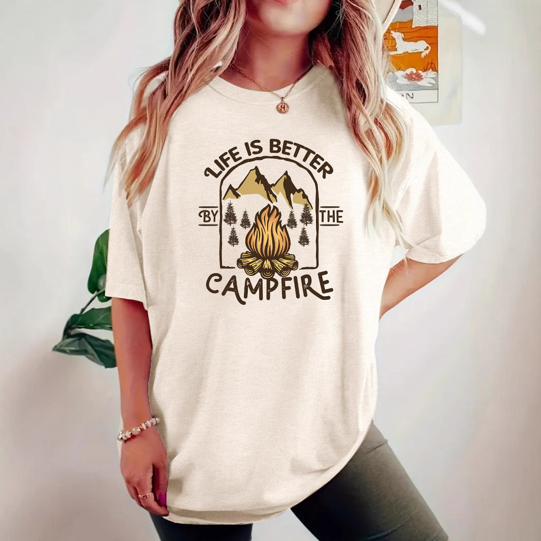 Kurzarm-T-Shirt mit Camping-Print