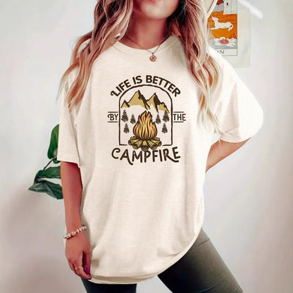 Kurzarm-T-Shirt mit Camping-Print
