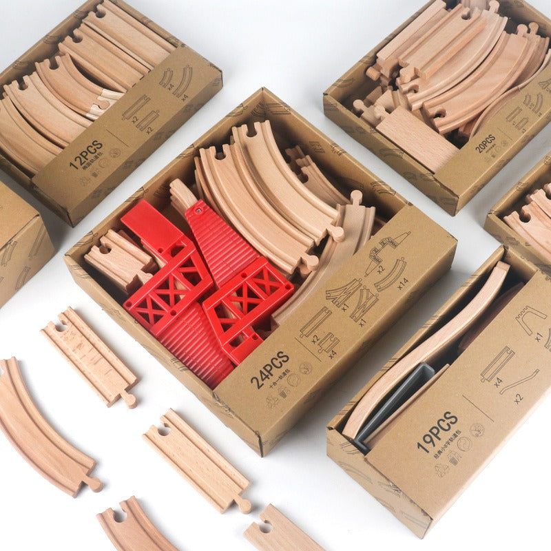 Holzeisenbahn-Set mit Schienen & Zubehör – frühes Lernspielzeug, Montessori-inspiriert, Verkehr & Bahnstrecken aus Holz für Kinder