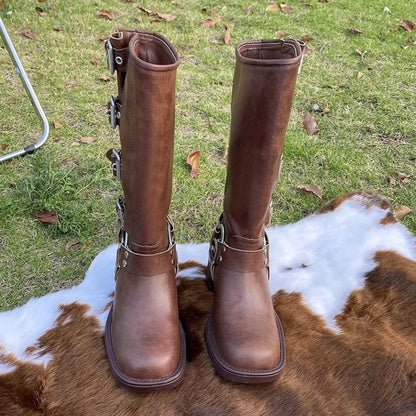 Stiefeletten mit runder Spitze und Blockabsatz
