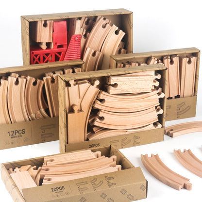 Holzeisenbahn-Set mit Schienen & Zubehör – frühes Lernspielzeug, Montessori-inspiriert, Verkehr & Bahnstrecken aus Holz für Kinder