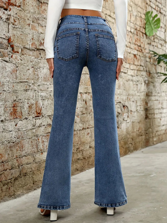 Lässige, vielseitige Short-Micro-Flare-Jeans