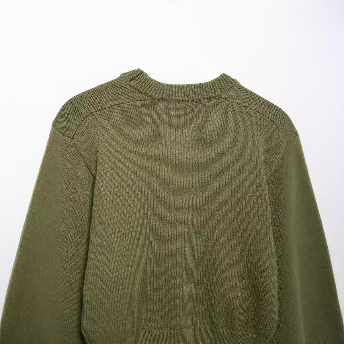 Neues Strickshirt für Damen (Herbstkollektion)