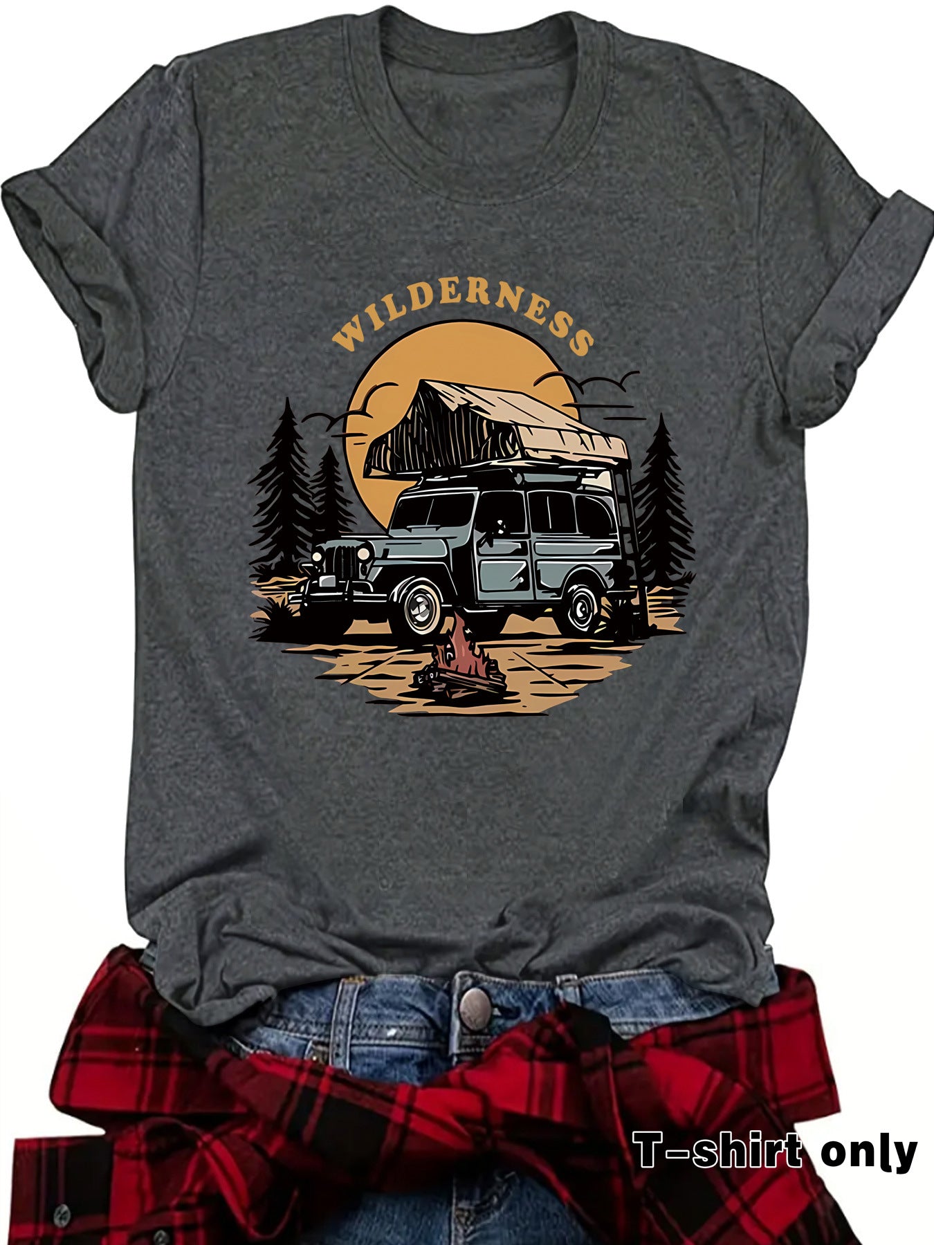 Kurzarm-T-Shirt „WILDERNESS“ – Camping & Fahrzeug-Motiv