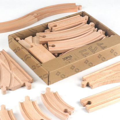 Holzeisenbahn-Set mit Schienen & Zubehör – frühes Lernspielzeug, Montessori-inspiriert, Verkehr & Bahnstrecken aus Holz für Kinder
